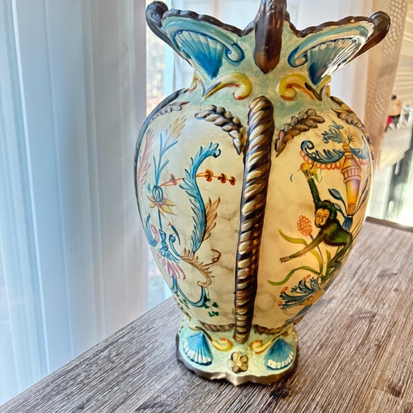 Vintage Italy Hand Painted Urn Yellow Floral Scallop Italian Terracotta Vase - Picture 7 of 10